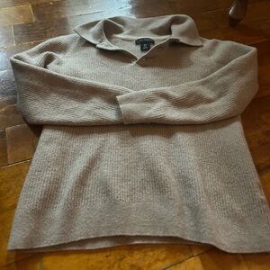Isaac Mizrahi Men's V-Neck Sweater in Light Brown